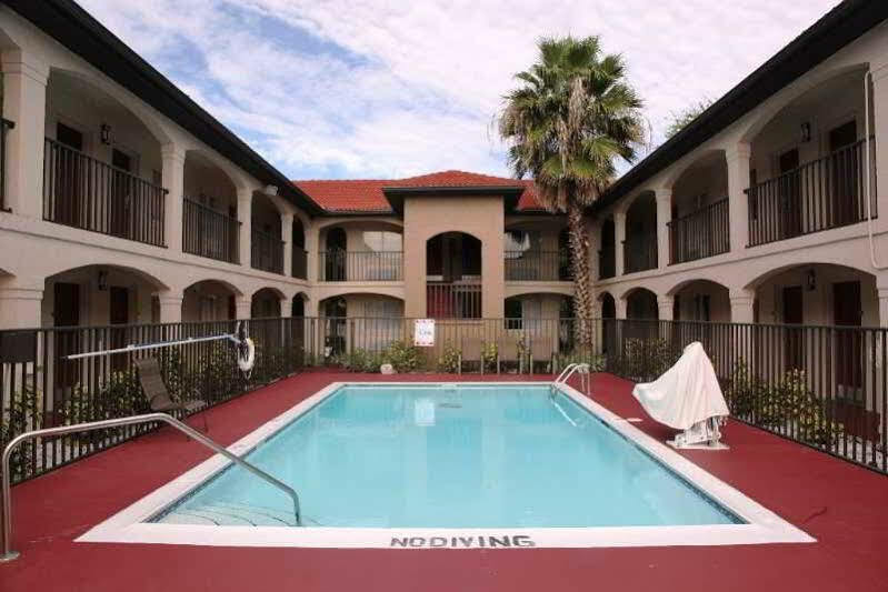 Red Roof Inn Orlando South - Florida Mall Bagian luar foto